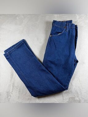 Wrangler Women’s Jeans Size 7x32 Dark Wash Straight Leg Denim